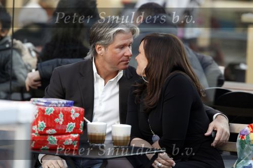Amsterdam 16 december 2009
Dries Roelvink met zijn nieuwe vriendin  Honoria aan het winkelen in winkelcentrum Gelderlandplein.
Peter Smulders bv