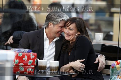 Amsterdam 16 december 2009
Dries Roelvink met zijn nieuwe vriendin  Honoria aan het winkelen in winkelcentrum Gelderlandplein.
Peter Smulders bv