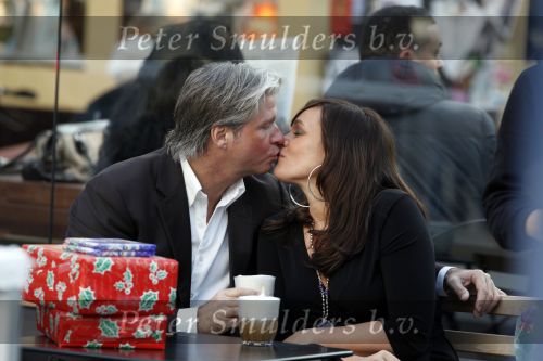 Amsterdam 16 december 2009
Dries Roelvink met zijn nieuwe vriendin  Honoria aan het winkelen in winkelcentrum Gelderlandplein.
Peter Smulders bv