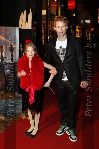 Amsterdam 14 december 2009
Premiere Anubis en de wraak van Argnus in Tuschinski. Ewout Genemans tijdens opnames Willem Wever
Peter Smulders bv