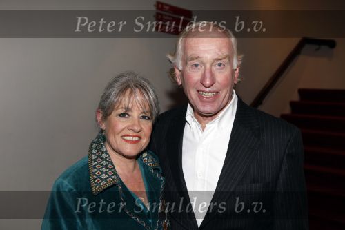 Amsterdam 18 december 2009
Premiere kerstcircus van henk v d Meyden in carre. Fred Oster met vrouw
Peter Smulders bv
