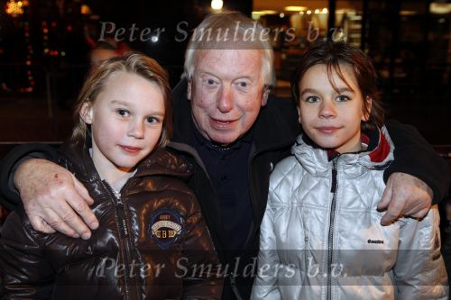 Amsterdam 14 december 2009
Premiere Anubis en de wraak van Argnus in Tuschinski. Hero Muller met kleinkinderen
Peter Smulders bv