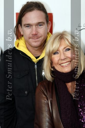 Den Haag 12 december 2009
Premiere in Pathe den Haag. stemmen cast met oa Willeke Alberti Johnny de Mol Thomas Berge Levi v Kempen Sipke Jan Bousema en Toine v Peperstraten. Alvin and the Chipmunks
Peter Smulders bv