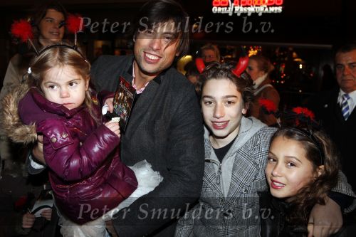 Amsterdam 14 december 2009
Premiere Anubis en de wraak van Argnus in Tuschinski. Kaja Wolffers met kinderen
Peter Smulders bv