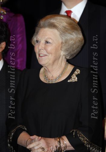 Amsterdam 16 december 2009
Uitreiking prins Claus prijzen in het ij theater. Aanwezig zijn Koningin Beatrix Prins Willem Alexander prinses Maxima prins Friso Mabel Wisse Smit prins Constantijn en Prinses Laurentien.
Peter Smulders bv