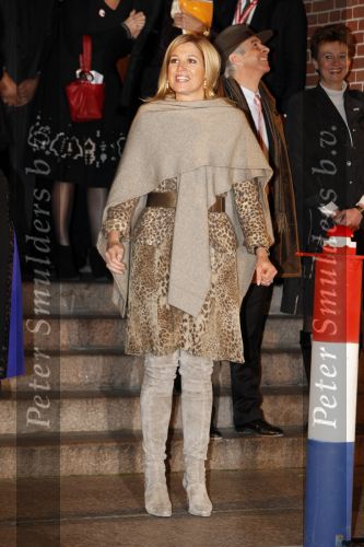 Amsterdam 15 december 2009
Prinses Maxima opent expositie  \