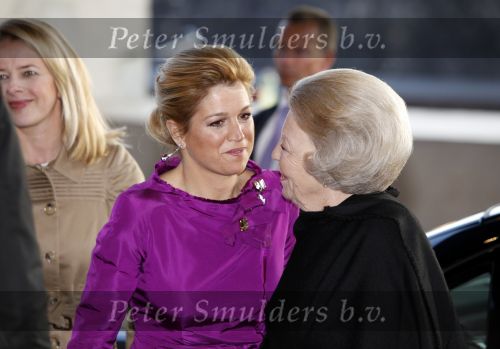 Amsterdam 16 december 2009
Uitreiking prins Claus prijzen in het ij theater. Aanwezig zijn Koningin Beatrix Prins Willem Alexander prinses Maxima prins Friso Mabel Wisse Smit prins Constantijn en Prinses Laurentien.
Peter Smulders bv