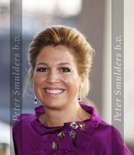 Amsterdam 16 december 2009
Uitreiking prins Claus prijzen in het ij theater. Aanwezig zijn Koningin Beatrix Prins Willem Alexander prinses Maxima prins Friso Mabel Wisse Smit prins Constantijn en Prinses Laurentien.
Peter Smulders bv