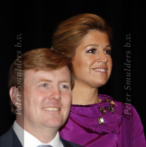 Amsterdam 16 december 2009
Uitreiking prins Claus prijzen in het ij theater. Aanwezig zijn Koningin Beatrix Prins Willem Alexander prinses Maxima prins Friso Mabel Wisse Smit prins Constantijn en Prinses Laurentien.
Peter Smulders bv