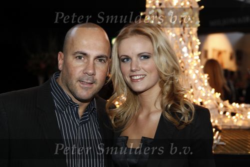 Amsterdam 14 december 2009
Presentatie nieuwe creme van La Mer op de miljonairfair. Mental theo nabuurs met zijn vriendin Maaike Jansen
Peter Smulders bv