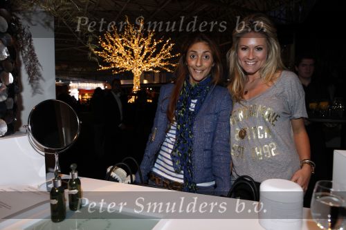 Amsterdam 14 december 2009
Presentatie nieuwe creme van La Mer op de miljonairfair. Dani Bles en Nikkie Plessen
Peter Smulders bv