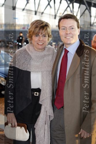Amsterdam 16 december 2009
Uitreiking prins Claus prijzen in het ij theater. Aanwezig zijn Koningin Beatrix Prins Willem Alexander prinses Maxima prins Friso Mabel Wisse Smit prins Constantijn en Prinses Laurentien.
Peter Smulders bv