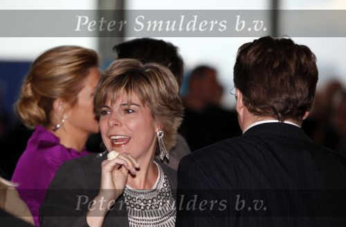 Amsterdam 16 december 2009
Uitreiking prins Claus prijzen in het ij theater. Aanwezig zijn Koningin Beatrix Prins Willem Alexander prinses Maxima prins Friso Mabel Wisse Smit prins Constantijn en Prinses Laurentien.
Peter Smulders bv