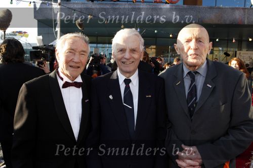 Leeuwarden 13 december 2009
Premiere helden van 1963 in het WTC. Steven de Jong reinier Paping Jeen v d Berg Jan Uitham Chris Zegers en cas Jansen
Peter Smulders bv