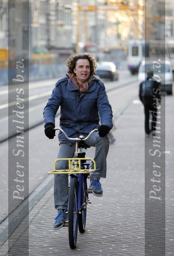 Amsterdam 15 december 2009
Robert Blaauboer op de fiets in amsterdam.
Peter Smulders bv