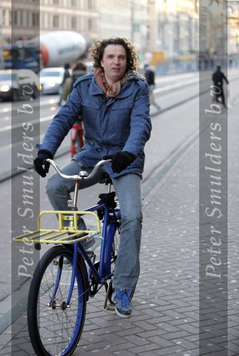 Amsterdam 15 december 2009
Robert Blaauboer op de fiets in amsterdam.
Peter Smulders bv