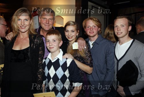 Amsterdam 18 december 2009
Premiere kerstcircus van henk v d Meyden in carre. Sybrand Niessen met vriendin en kinderen
Peter Smulders bv