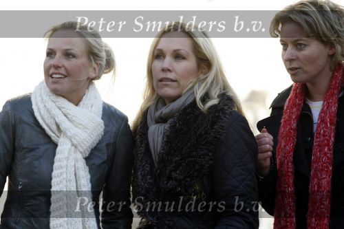 Amsterdam 12 december 2009
Tanja Jess zet zich in voor de stichting blue ribbon (prostaatkanker)
op de pc hooftstraat.
Peter Smulders bv