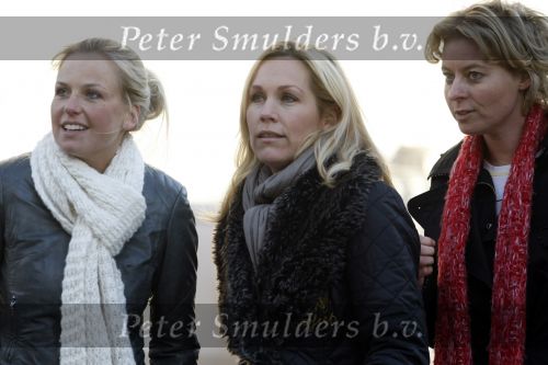 Amsterdam 12 december 2009
Tanja Jess zet zich in voor de stichting blue ribbon (prostaatkanker)
op de pc hooftstraat.
Peter Smulders bv