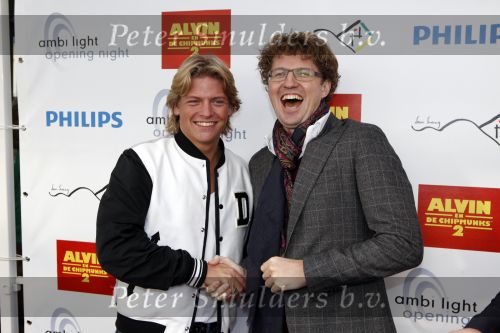 Den Haag 12 december 2009
Premiere in Pathe den Haag. stemmen cast met oa Willeke Alberti Johnny de Mol Thomas Berge Levi v Kempen Sipke Jan Bousema en Toine v Peperstraten. Alvin and the Chipmunks
Peter Smulders bv