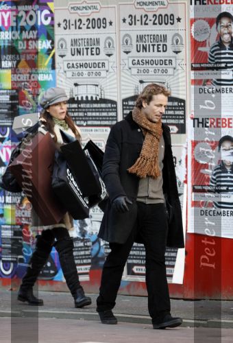 Amsterdam 15 december 2009
Evelyne Struik en Tim Immers in Amsterdam.
Peter Smulders bv