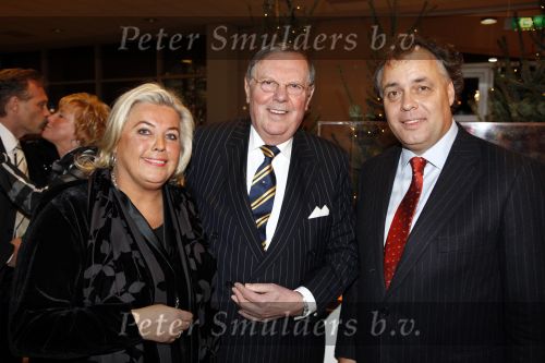 Amstelveen 12 december 2009
Kerstborrel Princess in het cobra museum. Tom Westermeijer met Aad en Els Ouborg
Peter Smulders bv