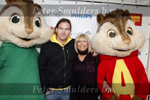 Den Haag 12 december 2009
Premiere in Pathe den Haag. Willeke Alberti met Johnny de Mol en Julian en Noah de Mol
Peter Smulders bv