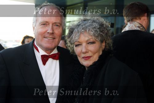 Leeuwarden 13 december 2009
Premiere helden van 1963 in het WTC. Willeke v Ammelrooy met Peter Tuinman
Peter Smulders bv