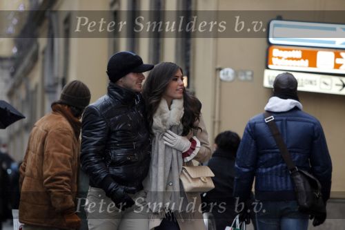 Milaan 21 december 2009
Wesley Sneijder en zijn vriendin  Yolanthe Cabau v Kasbergen shoppend in Milaan. Ze wonen in een parchtig appartement in het centrum van Milaan.
Peter Smulders bv