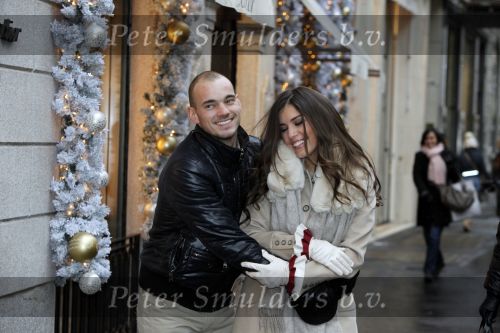 Milaan 21 december 2009
Wesley Sneijder en zijn vriendin  Yolanthe Cabau v Kasbergen shoppend in Milaan. Ze wonen in een parchtig appartement in het centrum van Milaan.
Peter Smulders bv