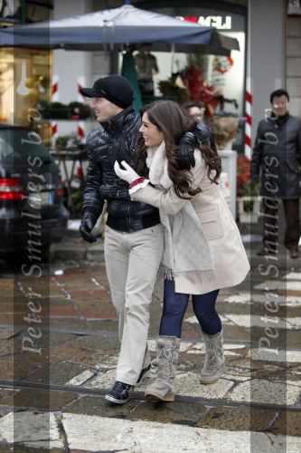 Milaan 21 december 2009
Wesley Sneijder en zijn vriendin  Yolanthe Cabau v Kasbergen shoppend in Milaan. Ze wonen in een parchtig appartement in het centrum van Milaan.
Peter Smulders bv