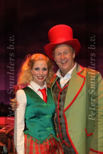 Zoetermeer, 19 December 2010
Premiere in het stadstheater van de musical Dr. Dolittle
Cast met de hoofdrolspelers Edwin Rutten en Alexandra Alphenaar
Foto Peter Smulders BV