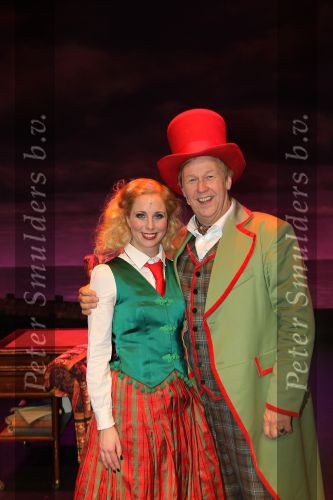Zoetermeer, 19 December 2010
Premiere in het stadstheater van de musical Dr. Dolittle
Cast met de hoofdrolspelers Edwin Rutten en Alexandra Alphenaar
Foto Peter Smulders BV