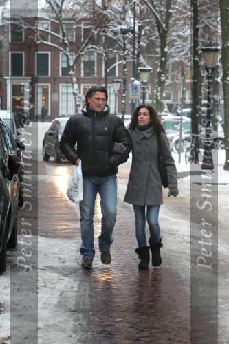 Utrecht, 22 December 2010
Bas Westerweel met zijn nieuwe vriendin Vivian Persijn
Foto Peter Smulders Bv