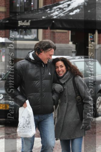 Utrecht, 22 December 2010
Bas Westerweel met zijn nieuwe vriendin Vivian Persijn
Foto Peter Smulders Bv