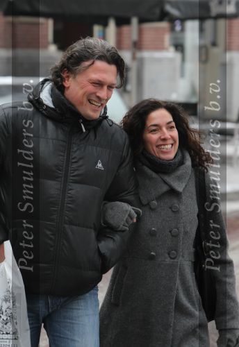 Utrecht, 22 December 2010
Bas Westerweel met zijn nieuwe vriendin Vivian Persijn
Foto Peter Smulders Bv