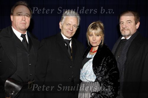 Sliedrecht 6 januari 2011
Presentatie musical over de watersnoodramp in 1953 met oa Ben Cramer Filip Bolluyt  Joke de Kruif Marleen v d Loo en Marcel Smid
Peter Smulders bv