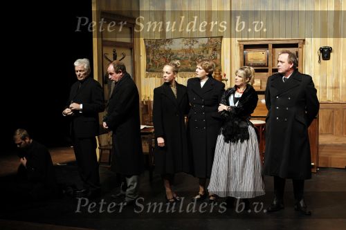 Sliedrecht 6 januari 2011
Presentatie musical over de watersnoodramp in 1953 met oa Ben Cramer Filip Bolluyt  Joke de Kruif Marleen v d Loo en Marcel Smid
Peter Smulders bv