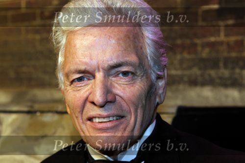 Sliedrecht 6 januari 2011
Presentatie musical over de watersnoodramp in 1953 met oa Ben Cramer Filip Bolluyt  Joke de Kruif Marleen v d Loo en Marcel Smid
Peter Smulders bv