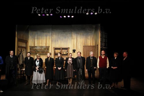 Sliedrecht 6 januari 2011
Presentatie musical over de watersnoodramp in 1953 met oa Ben Cramer Filip Bolluyt  Joke de Kruif Marleen v d Loo en Marcel Smid
Peter Smulders bv