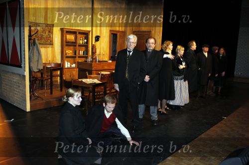 Sliedrecht 6 januari 2011
Presentatie musical over de watersnoodramp in 1953 met oa Ben Cramer Filip Bolluyt  Joke de Kruif Marleen v d Loo en Marcel Smid
Peter Smulders bv