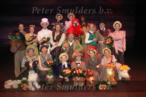 Zoetermeer, 19 December 2010
Premiere in het stadstheater van de musical Dr. Dolittle
Cast met de hoofdrolspelers Edwin Rutten en Alexandra Alphenaar
Foto Peter Smulders BV