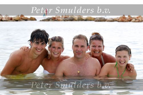 Curacao 31 december 2010
Erik en Gea Breukink met hun dochters en schoonzoon op vakantie op Curacao.
Peter Smulders bv
