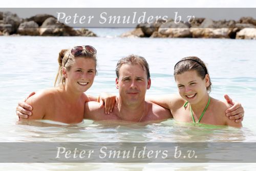 Curacao 31 december 2010
Erik en Gea Breukink met hun dochters en schoonzoon op vakantie op Curacao.
Peter Smulders bv