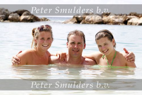 Curacao 31 december 2010
Erik en Gea Breukink met hun dochters en schoonzoon op vakantie op Curacao.
Peter Smulders bv