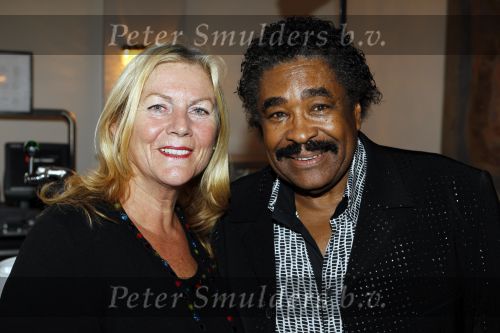 Amsterdam 8 januari 2011
Herdenkingsdienst en begrafenis in stadschouwburg en zorgvlied van Bobby Farell. George Mc Cray met vrouw Yvonne
Peter Smulders bv