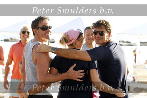 Curacao 24 december 2010
Gerard Joling en Jeroen v d Boom op het strand van Mambo Beach op Curacao.
Peter Smulders bv
