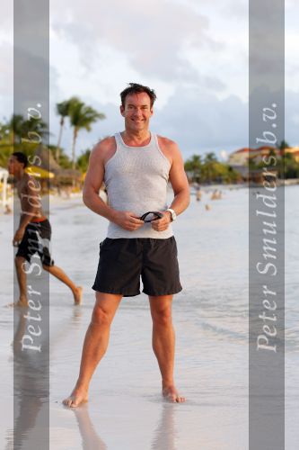 Curacao 24 december 2010
Gerard Joling op het strand van Mambo Beach op Curacao.
Peter Smulders bv