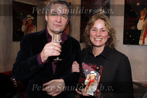 Amsterdam 16 december 2010
Presentatie dvd / cd Herman Finkers bij het ketelhuis. Herman met zijn vrouw
Peter Smulders bv