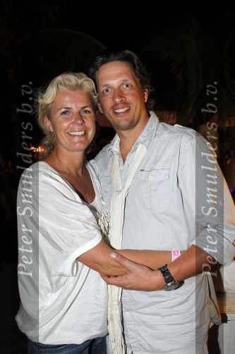 Curacao 1 januari 2010
Irene Moors met man Barry en kinderen op Curacao bij Mambo Beach.
Peter Smulders bv